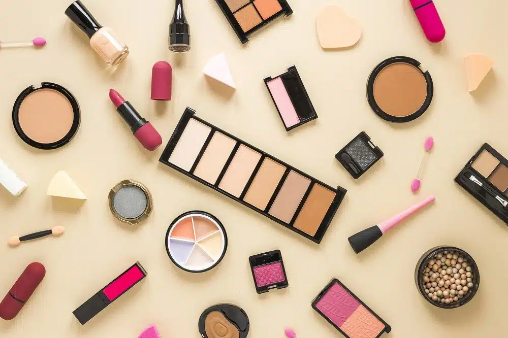 7 Essential Tips for Working With Cosmetics Manufacturers From China